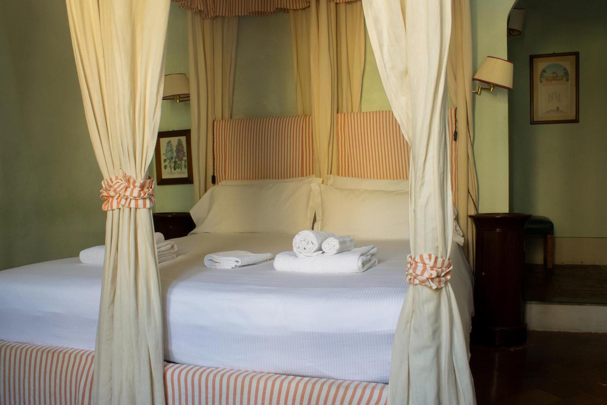 Antica Dimora Firenze Bed & Breakfast Exterior photo